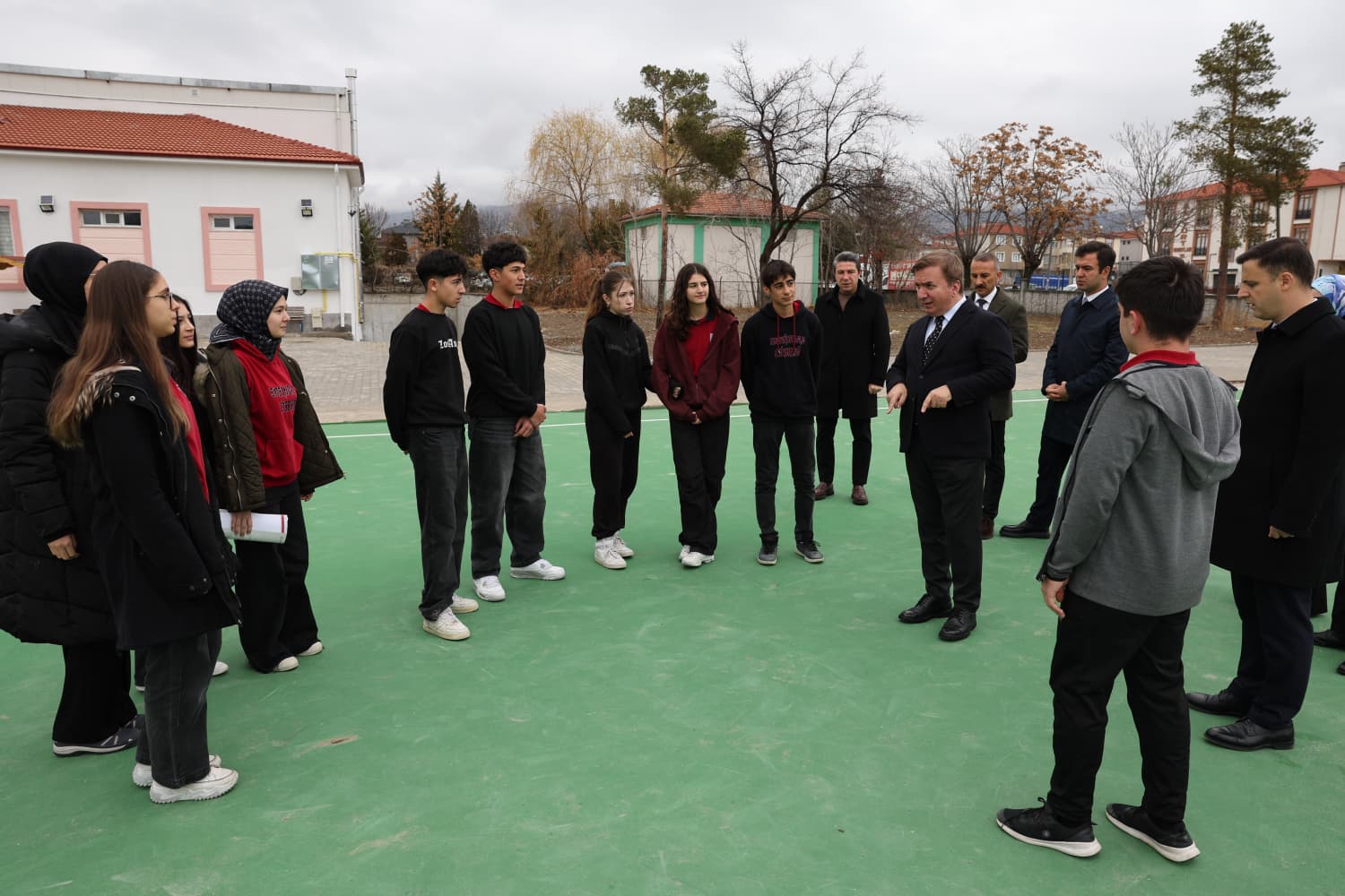 Kauçuk Zeminli Spor Alanı Ziyaret Edildi