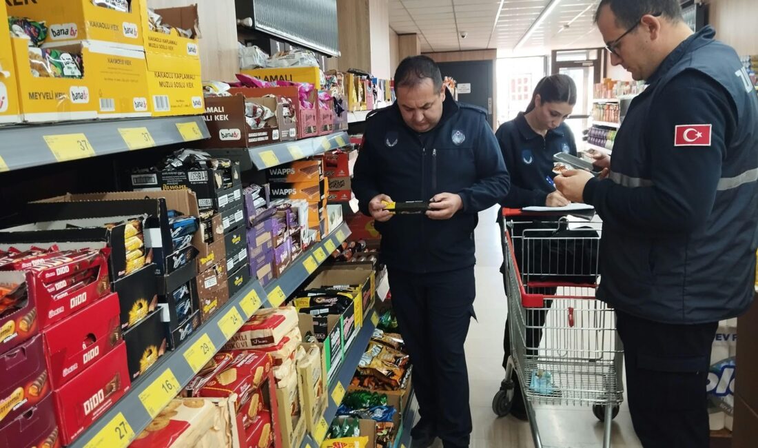 Erzincan Belediyesi zabıta ekipleri