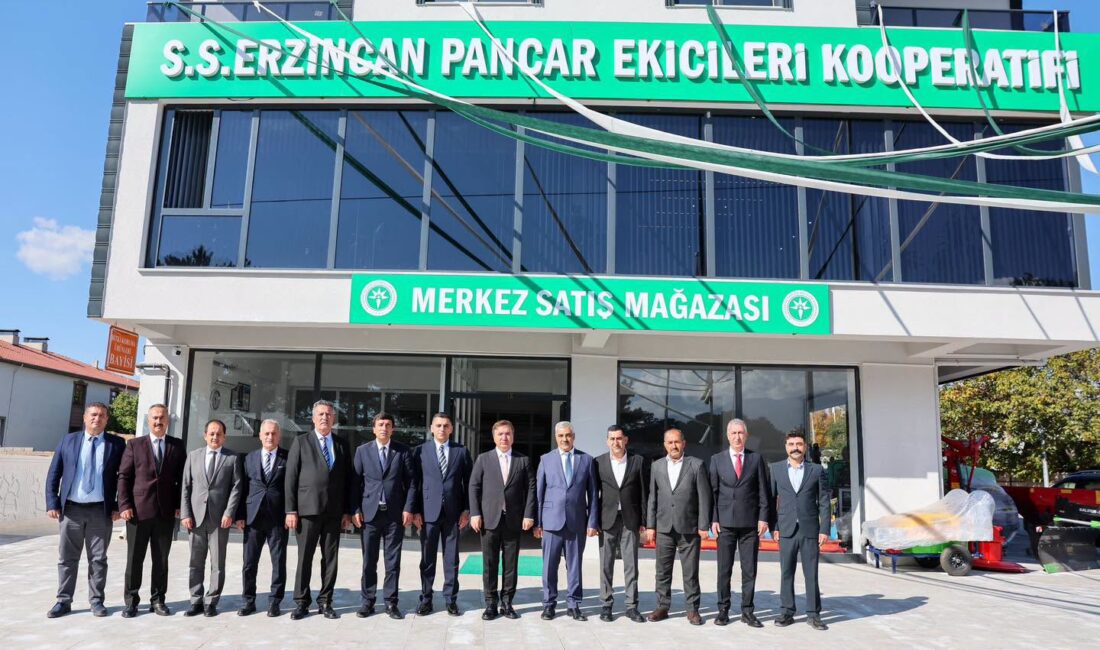 Vali Aydoğdu’dan Erzincan Pancar Ekicileri Kooperatifine Ziyaret Erzincan Valisi Hamza Aydoğdu,